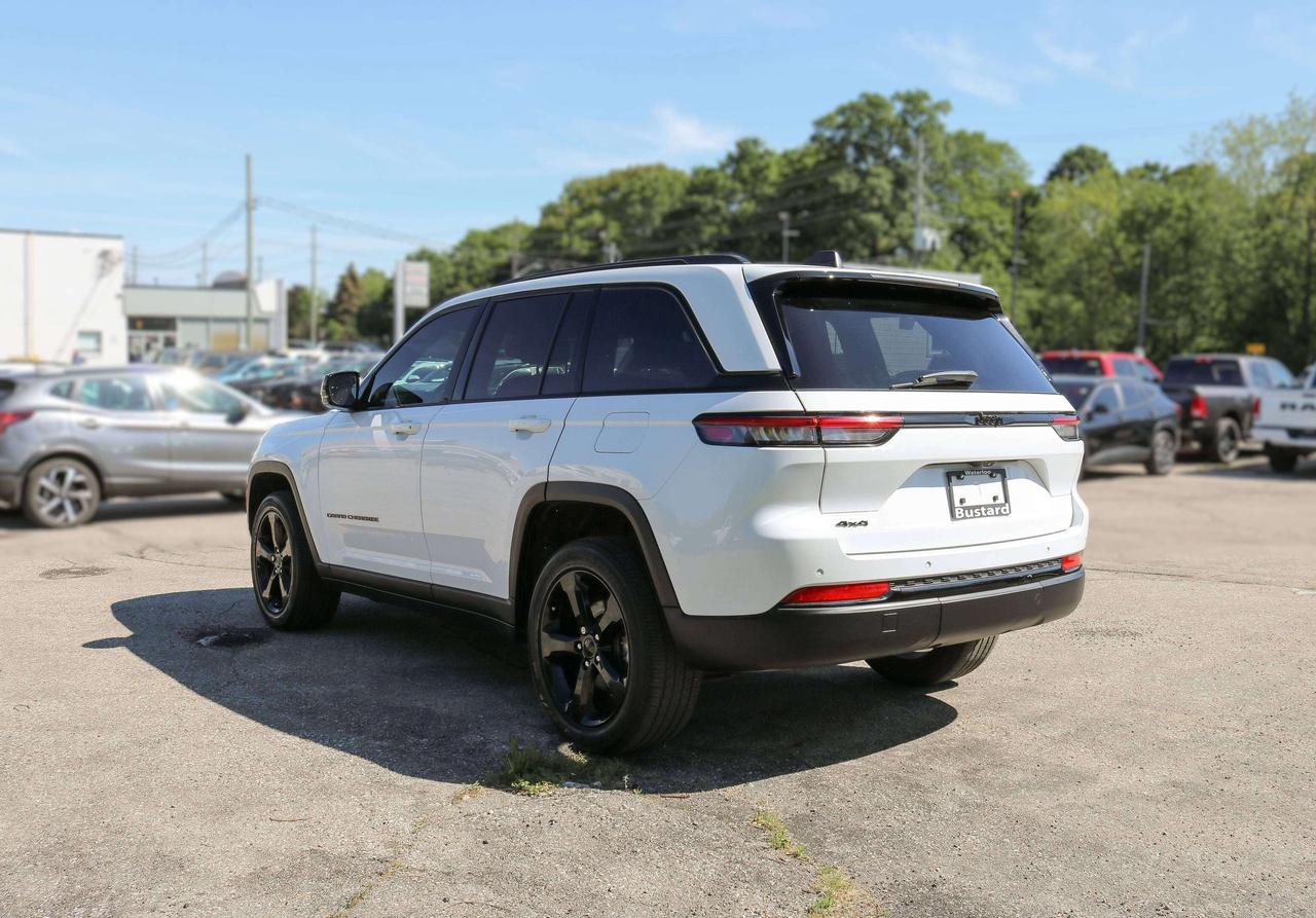 2023 Jeep Grand Cherokee Altitude | SUNROOF | BLIND SPOT | REMOTE START | Photo