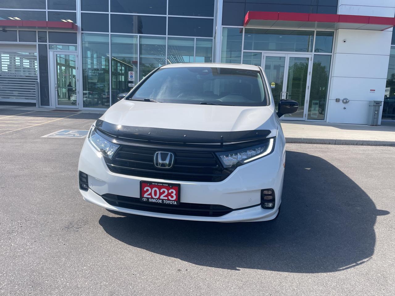 2023 Honda Odyssey Black Edition Photo