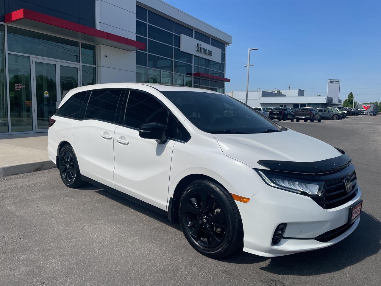 2023 Honda Odyssey Black Edition Photo