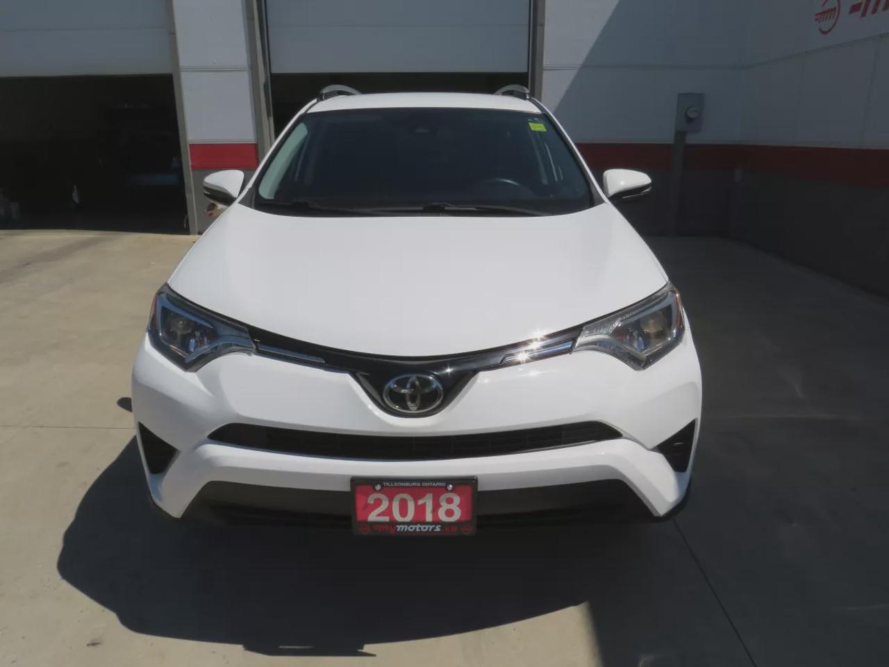 2018 Toyota RAV4 LE | LOW KM!! | Clean Carfax Report | Alloy Rims | Reverse Camera | Lane Assist | Heated Seats | Eco+Sport Modes | Photo