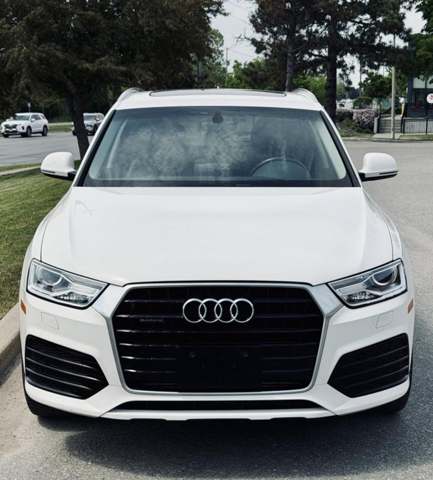 2018 Audi Q3 2.0T quattro Premium Plus Photo2