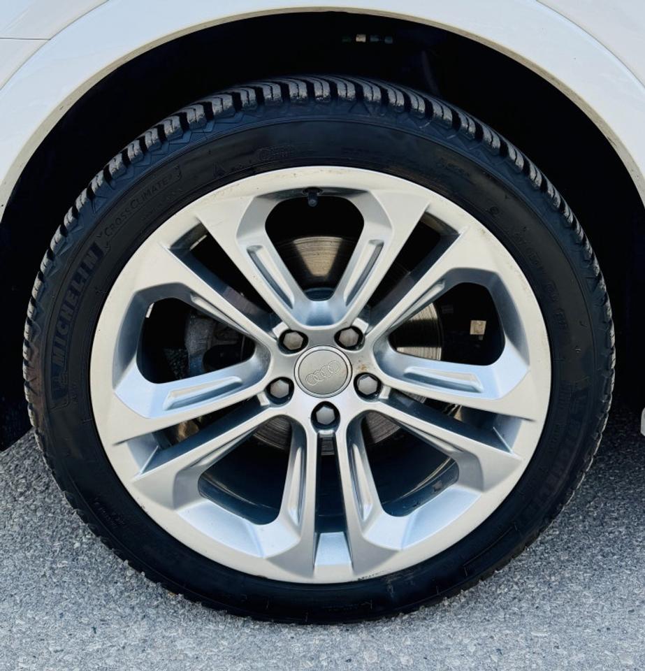 2018 Audi Q3 2.0T quattro Premium Plus Photo
