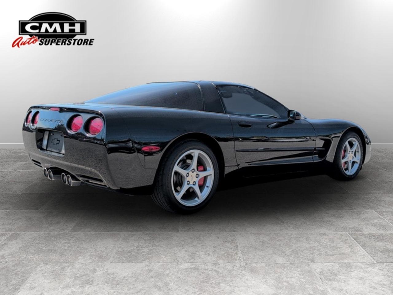 2004 Chevrolet Corvette Coupe Photo