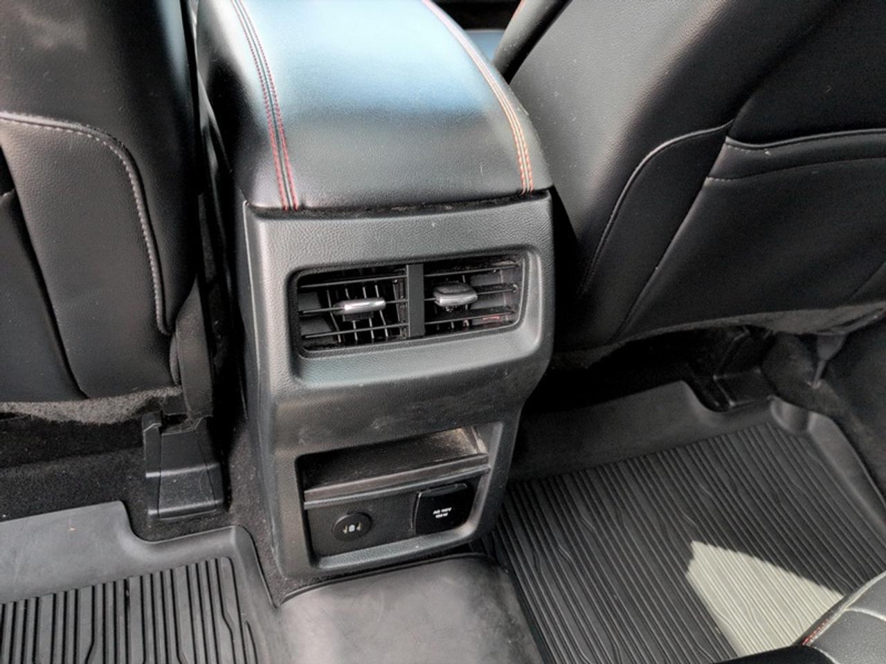 2024 Ford Edge ST Line Photo