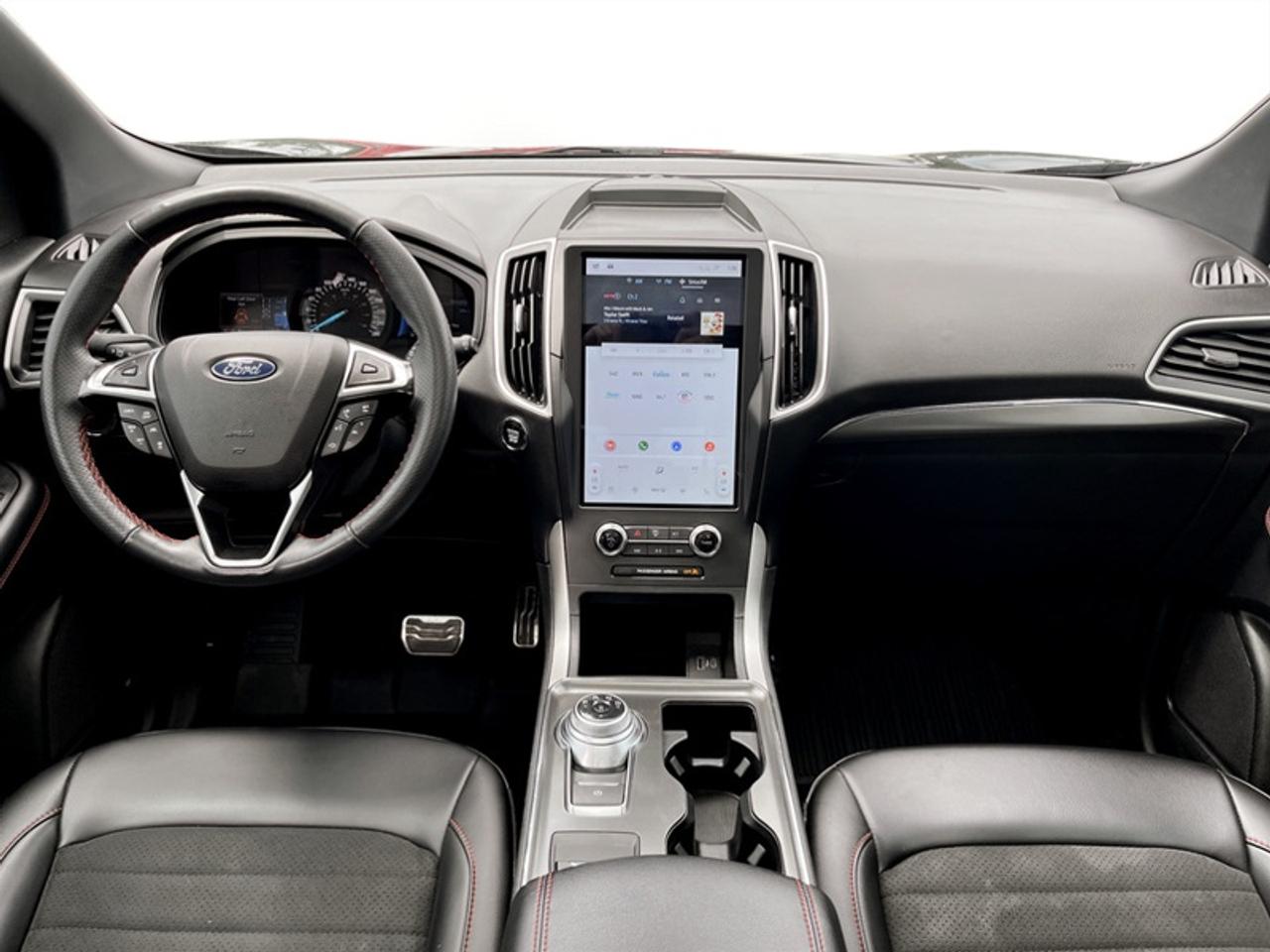 2024 Ford Edge ST Line  **CLEAN CARFAX - ONE OWNER** Photo