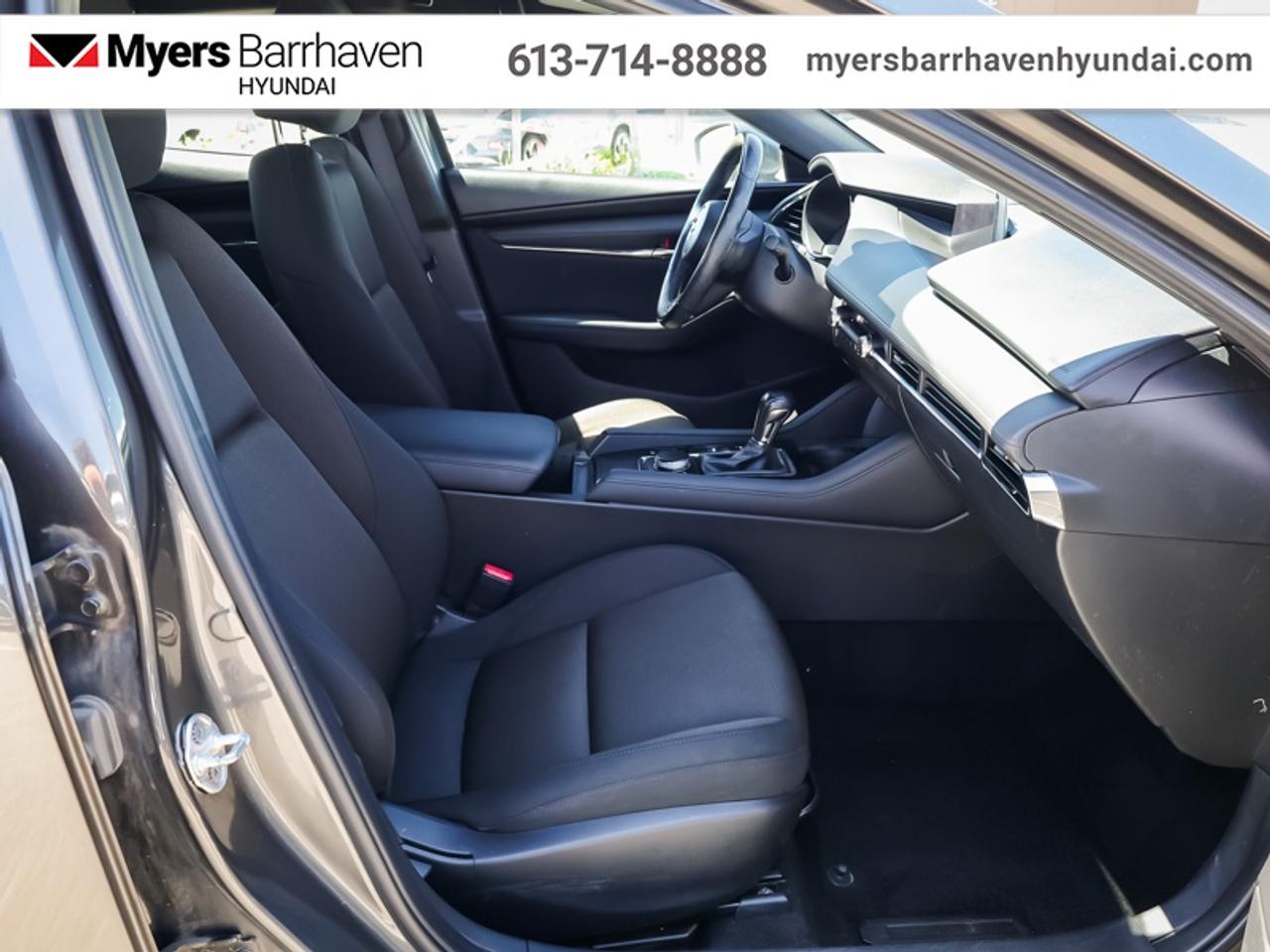 2020 Mazda MAZDA3 Sport GS Photo