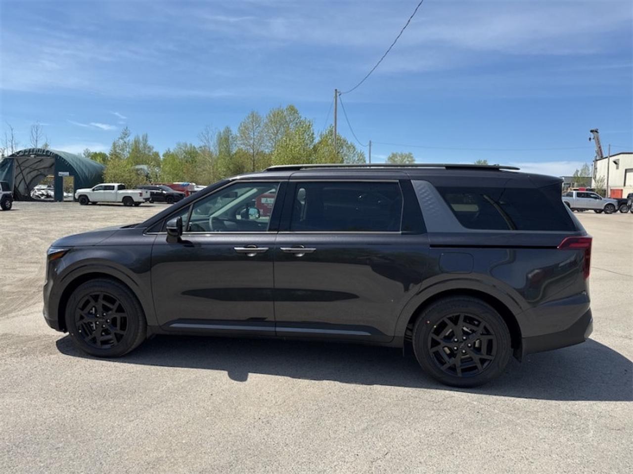 2026 Kia Carnival Hybrid SX+   - Sunroof  - $419 B/W Photo