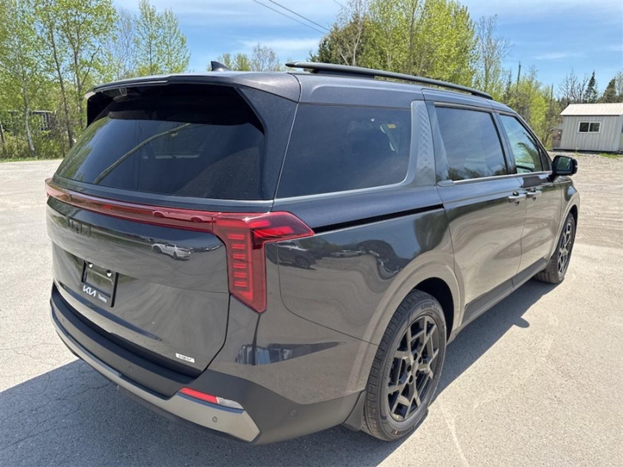 2026 Kia Carnival Hybrid SX+   - Sunroof  - $419 B/W Photo