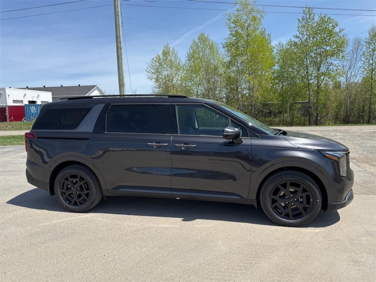 2026 Kia Carnival Hybrid SX+   - Sunroof  - $419 B/W Photo