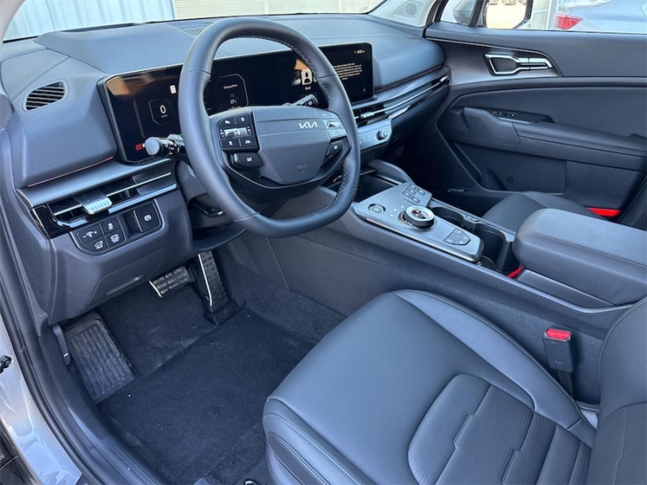 2026 Kia Sportage Hybrid SX AWD w/Black Interior  - $349 B/W Photo