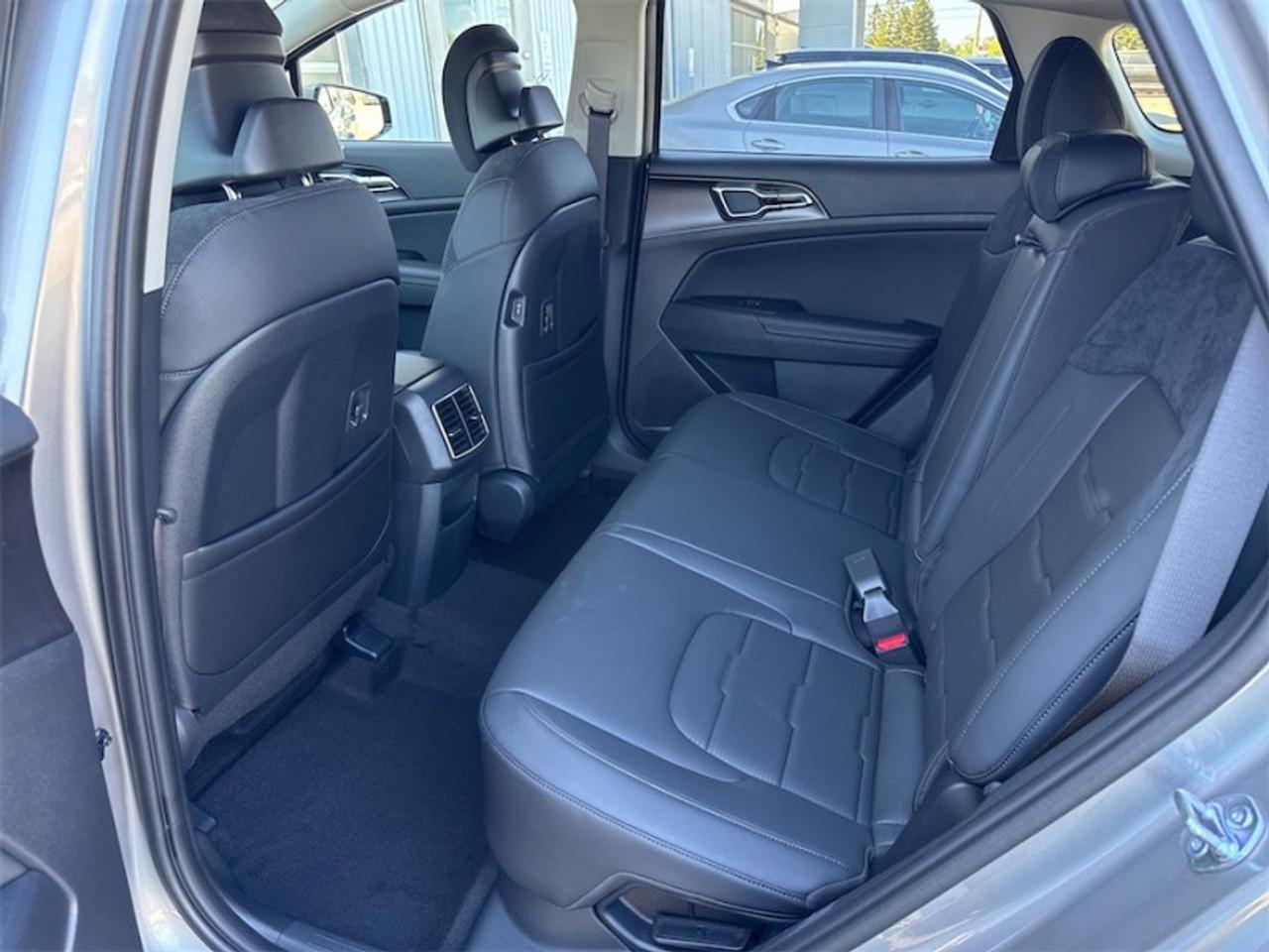 2026 Kia Sportage Hybrid SX AWD w/Black Interior  - $349 B/W Photo
