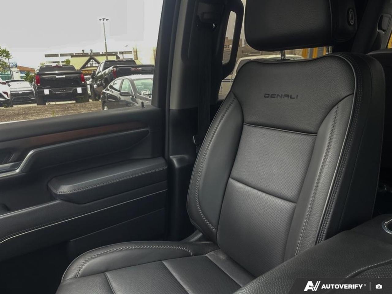 2025 GMC Sierra 2500 HD Denali  - Cooled Seats Photo