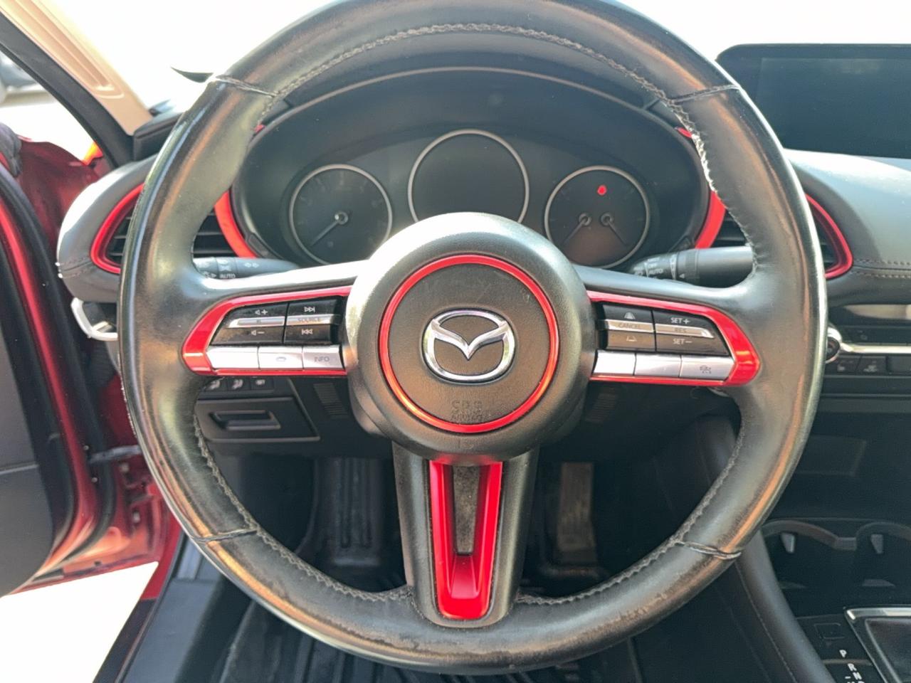 2021 Mazda MAZDA3 GT W/TURBO AWD - LEATHER - SUNROOF - BOSE SOUND SYSTEM - APPLE CARPLAY - ANDROID AUTO Photo