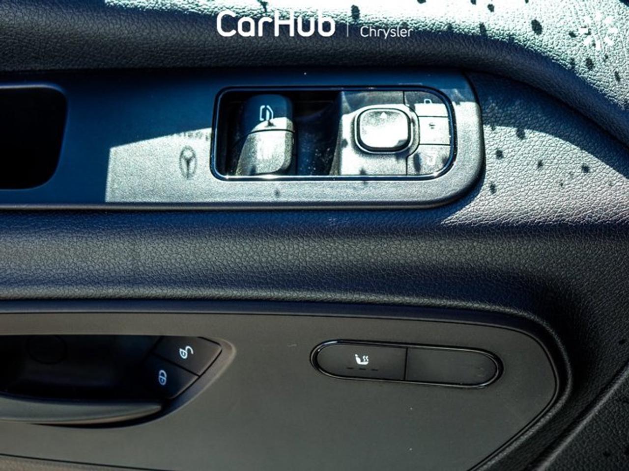 2025 Mercedes-Benz Sprinter Cargo Van 2500 Standard Roof I4 Diesel 144" 3 Seater Apple Carplay Photo