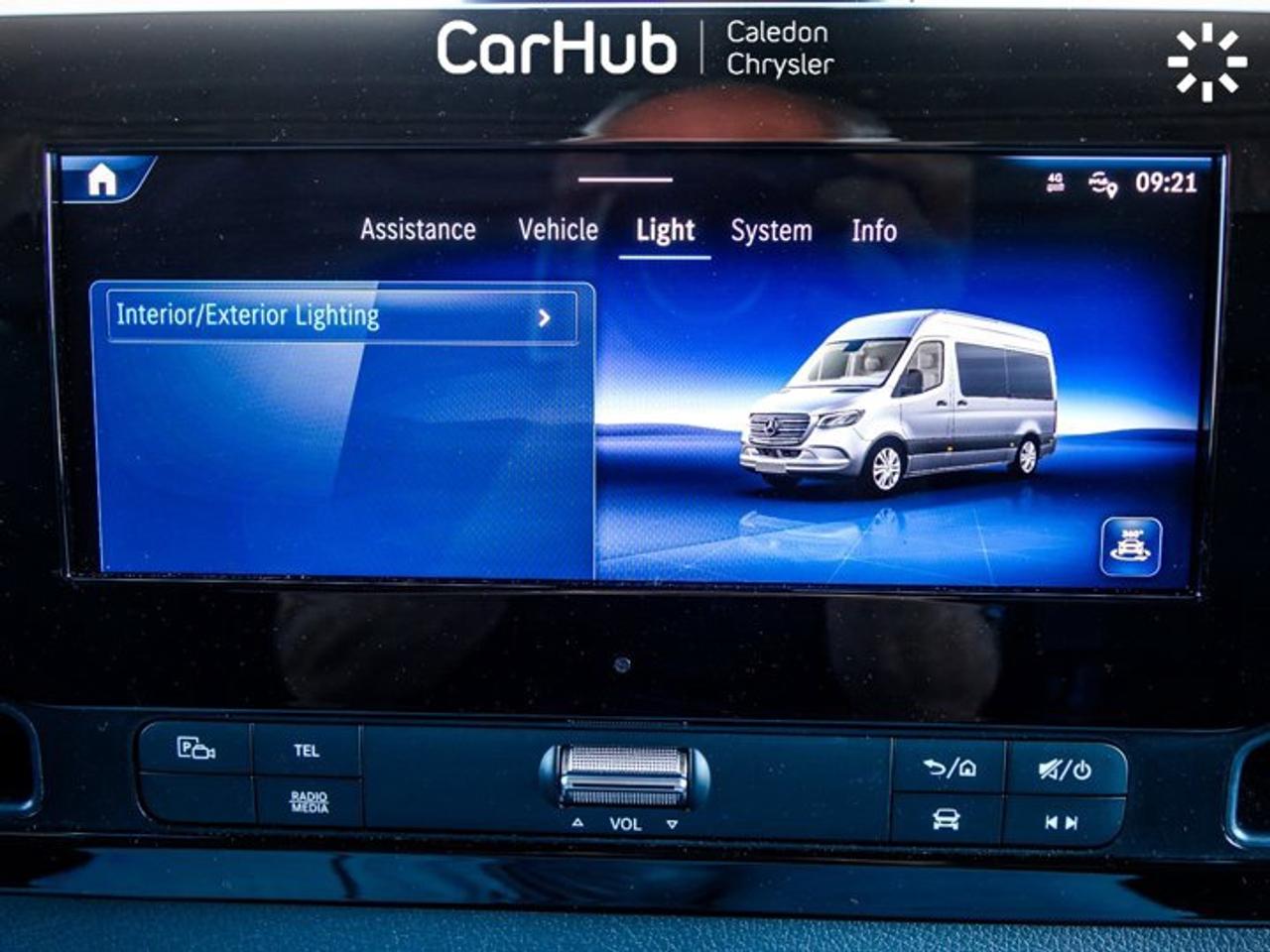 2025 Mercedes-Benz Sprinter Cargo Van 2500 Standard Roof I4 Diesel 144" 3 Seater Apple Carplay Photo