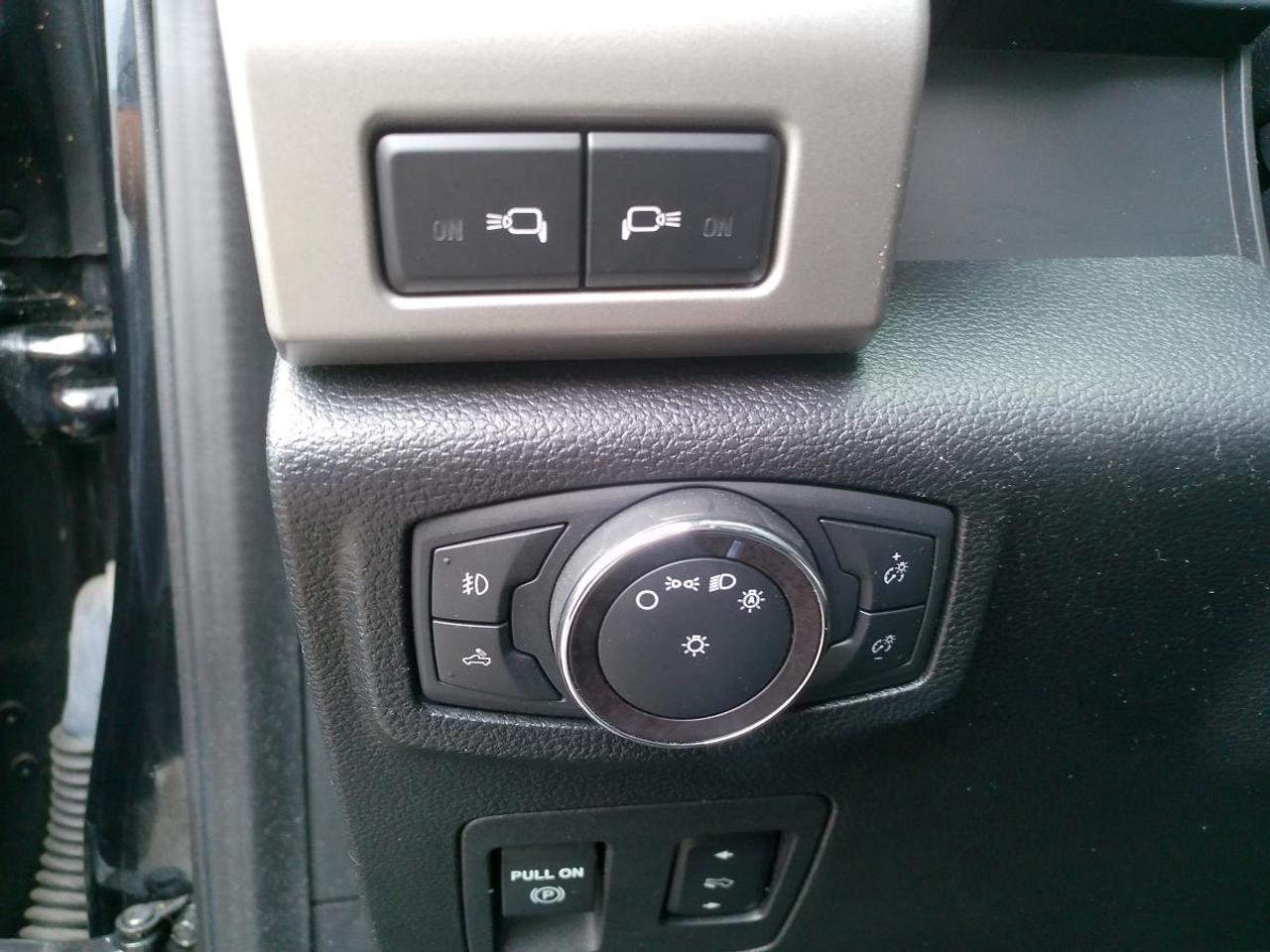 2019 Ford F-150 XL 4WD SuperCrew 5.5' Box Photo