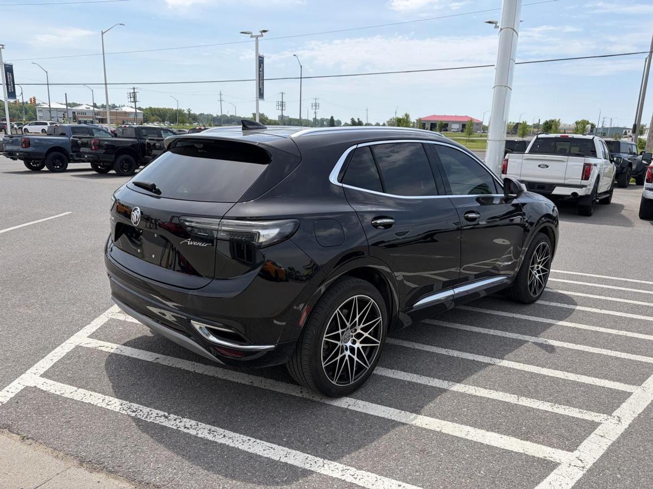 2021 Buick Envision Avenir Photo4