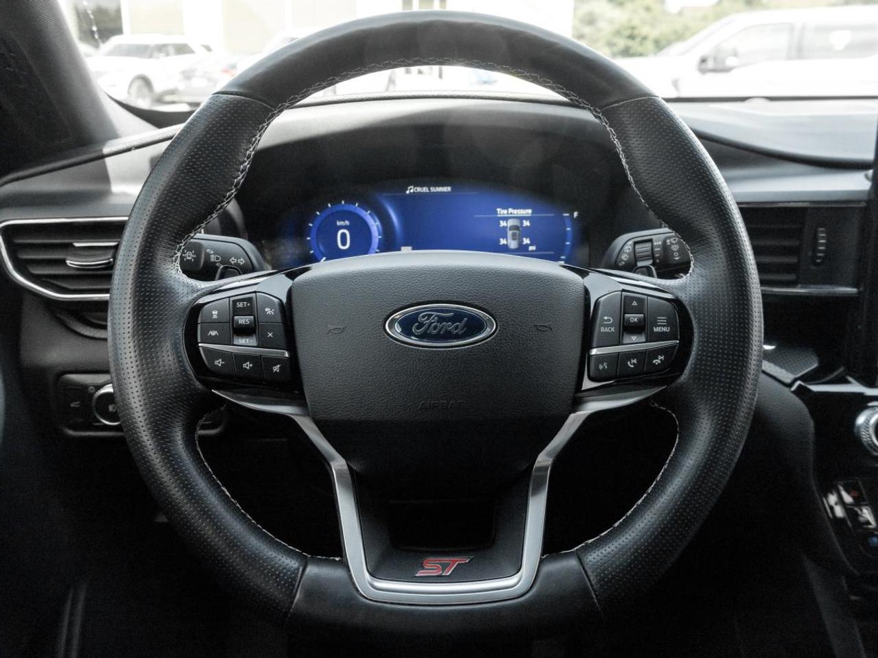2021 Ford Explorer ST Photo