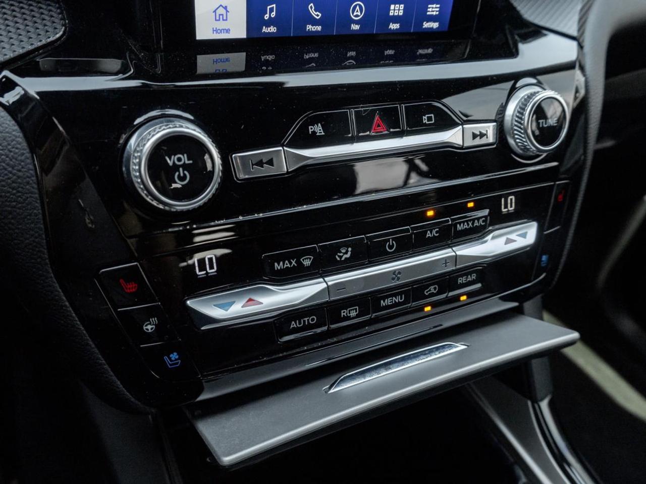 2021 Ford Explorer ST Photo