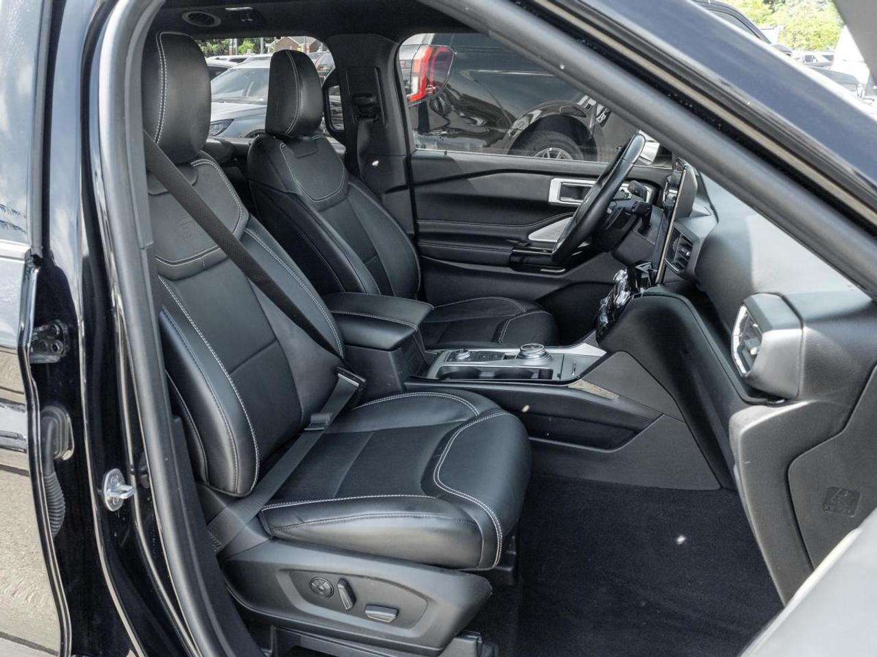 2021 Ford Explorer ST Photo