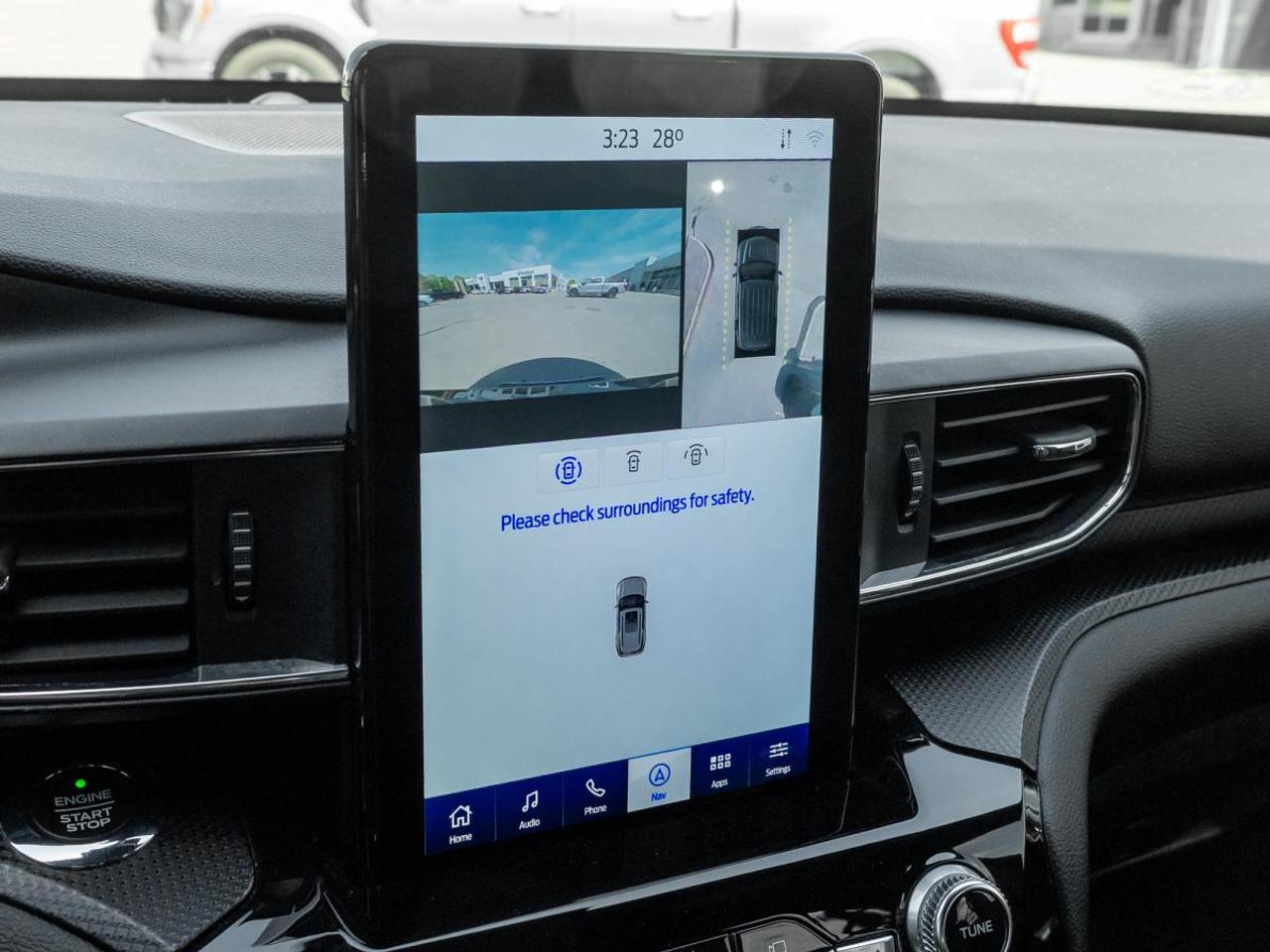 2021 Ford Explorer ST Photo