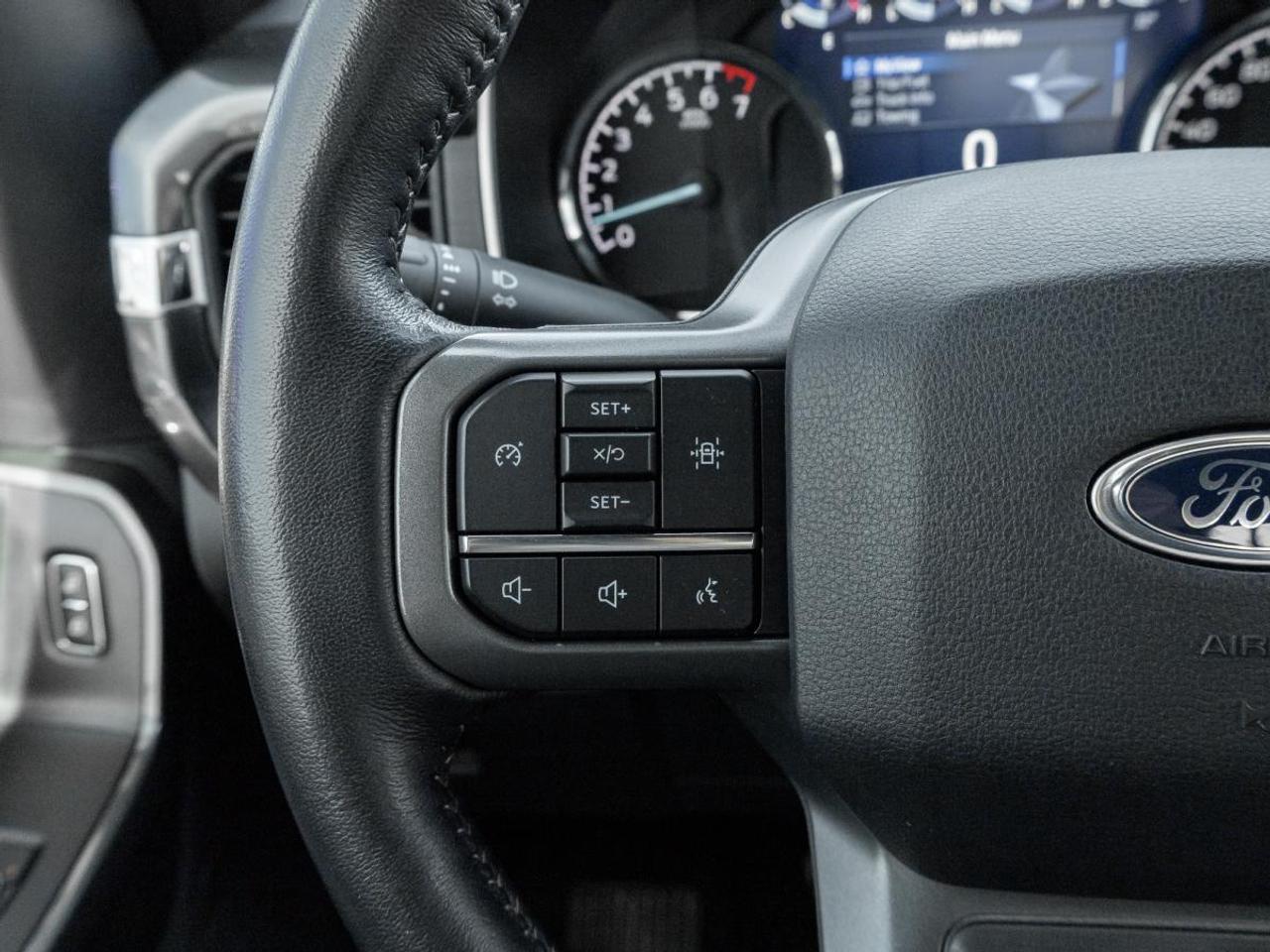 2022 Ford F-150 XLT Photo