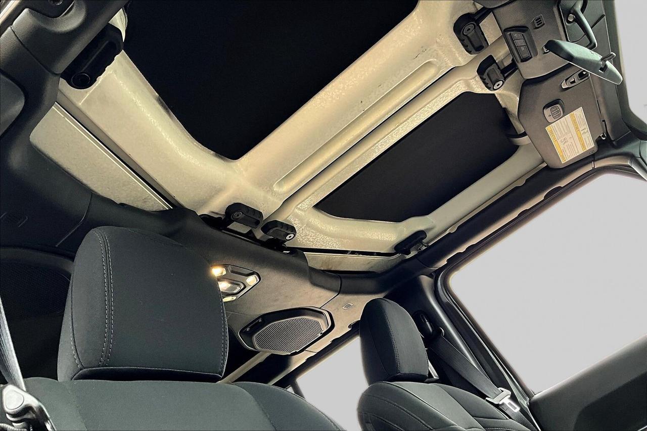 2022 Jeep Wrangler  Photo