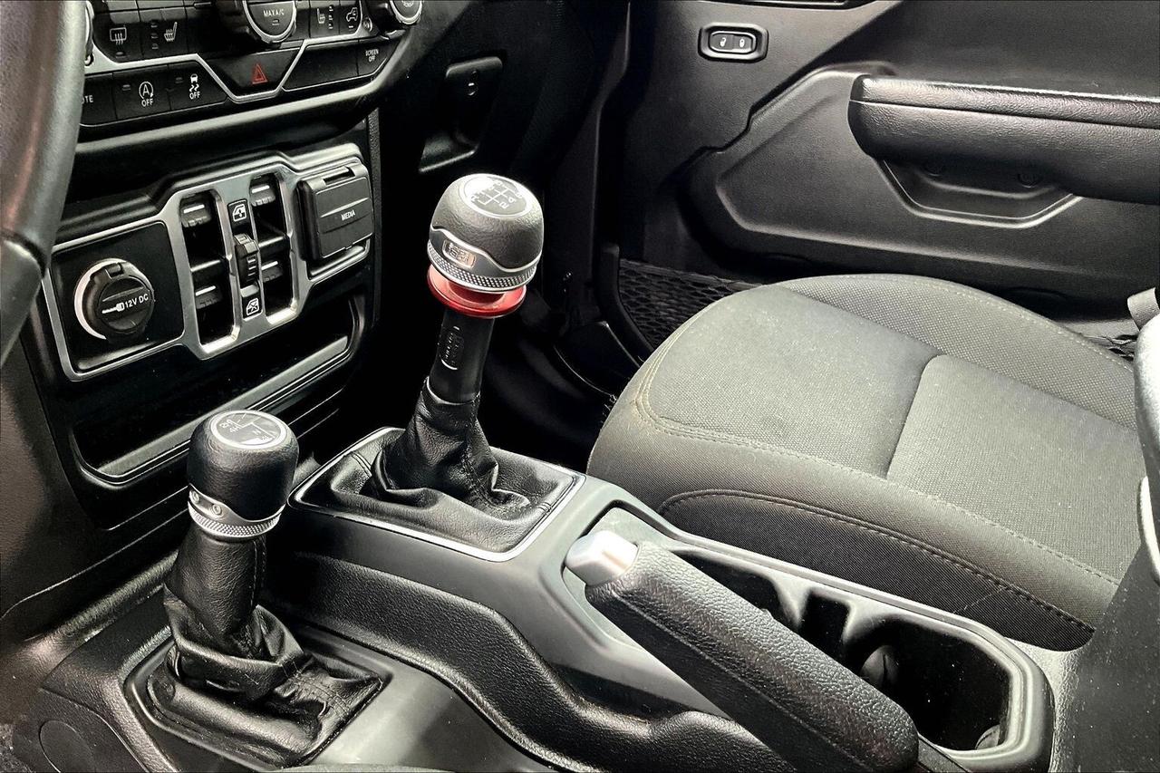 2022 Jeep Wrangler  Photo