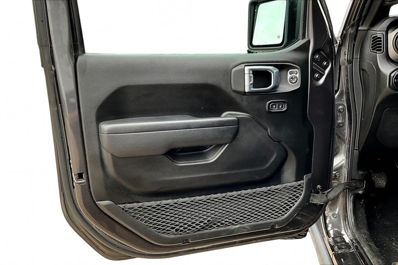 2022 Jeep Wrangler  Photo