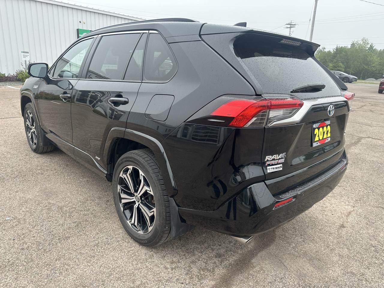 2022 Toyota RAV4 Plug-In Hybrid XSE AWD Photo2