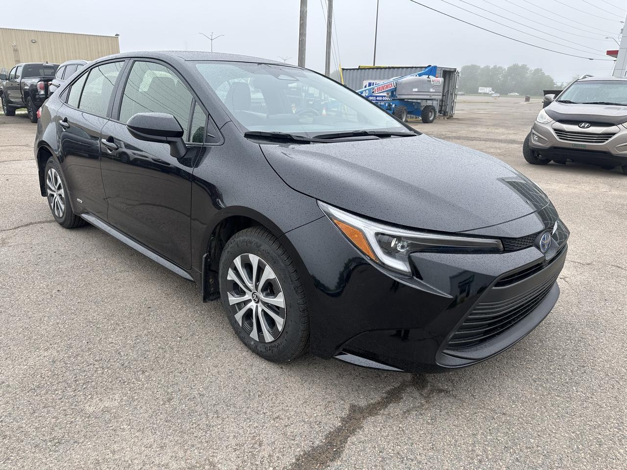 2024 Toyota Corolla Hybrid LE CVT AWD Photo2