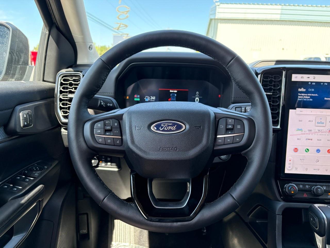 2026 Ford Ranger LARIAT 4WD SuperCrew 5' Box Photo