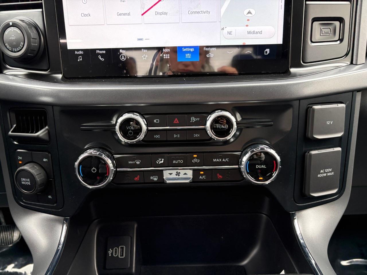 2026 Ford F-150 XLT 4WD SuperCrew 5.5' Box Photo