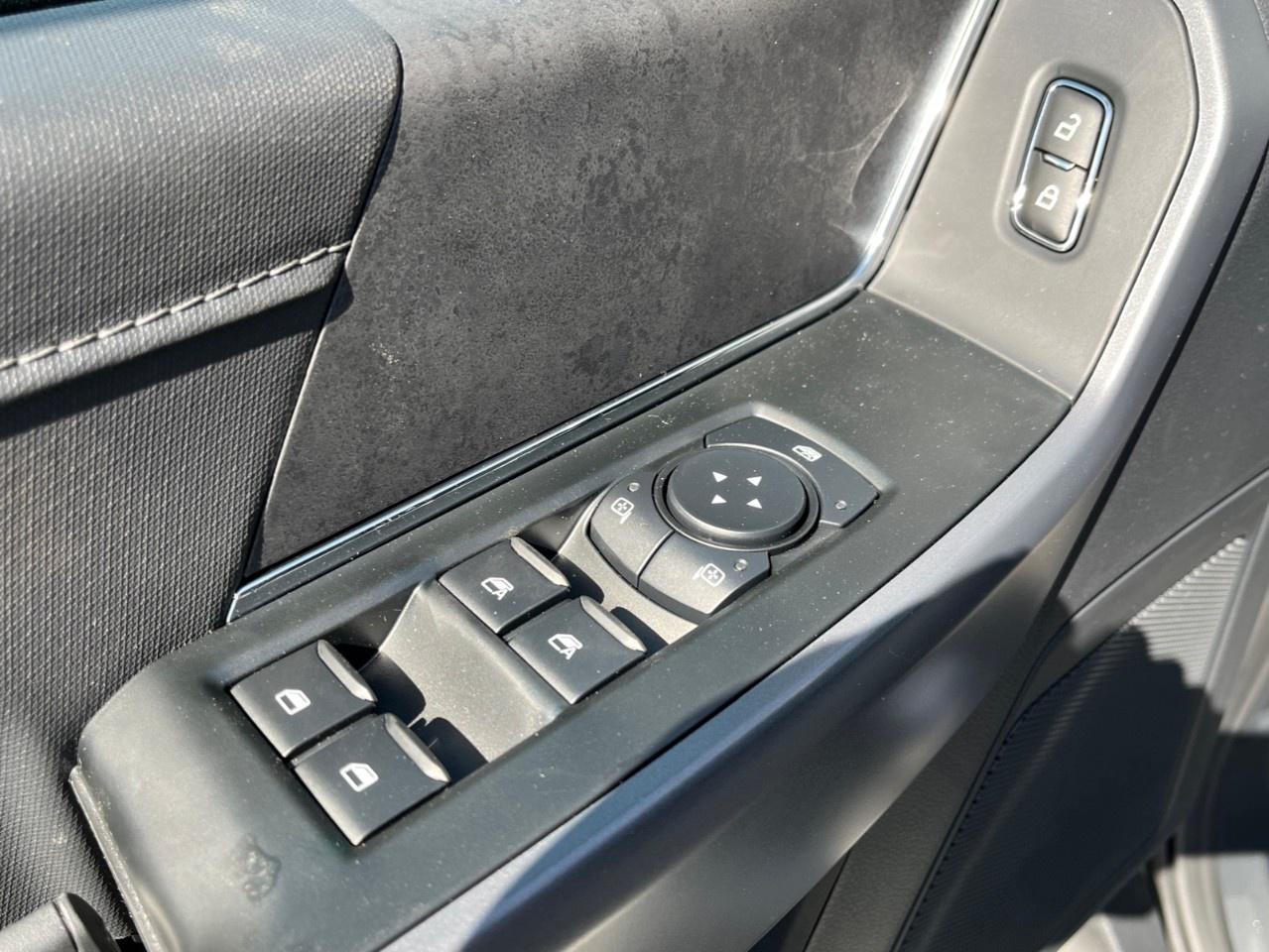 2026 Ford F-150 XLT 4WD SuperCrew 5.5' Box Photo