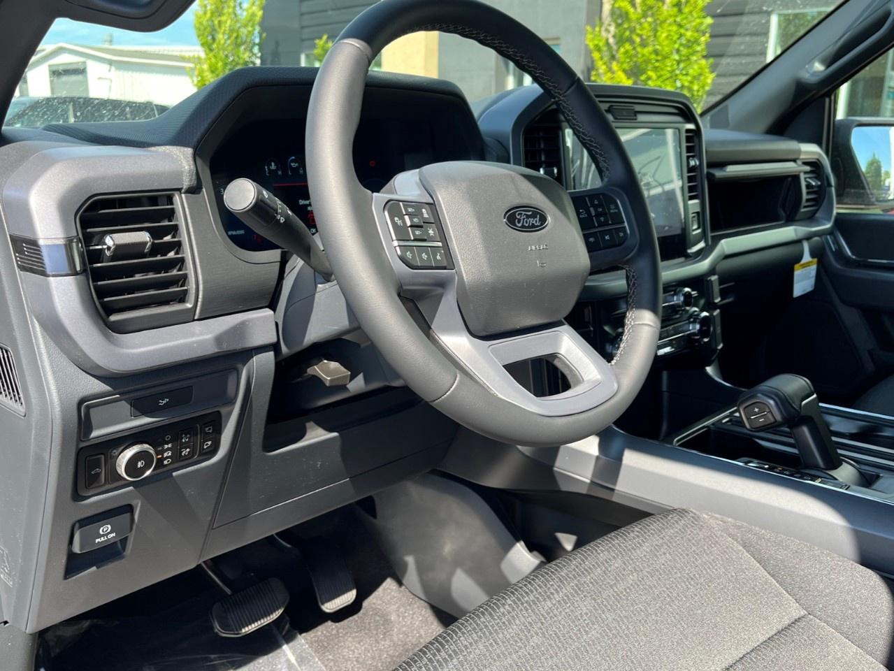 2026 Ford F-150 XLT 4WD SuperCrew 5.5' Box Photo
