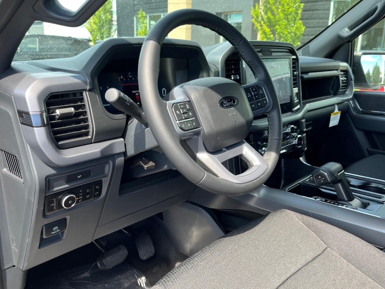 2026 Ford F-150 XLT 4WD SuperCrew 5.5' Box Photo