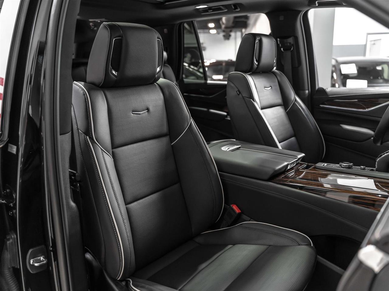 2023 Cadillac Escalade Premium Luxury|Super Cruise|Technology Package|7 Passenger Photo