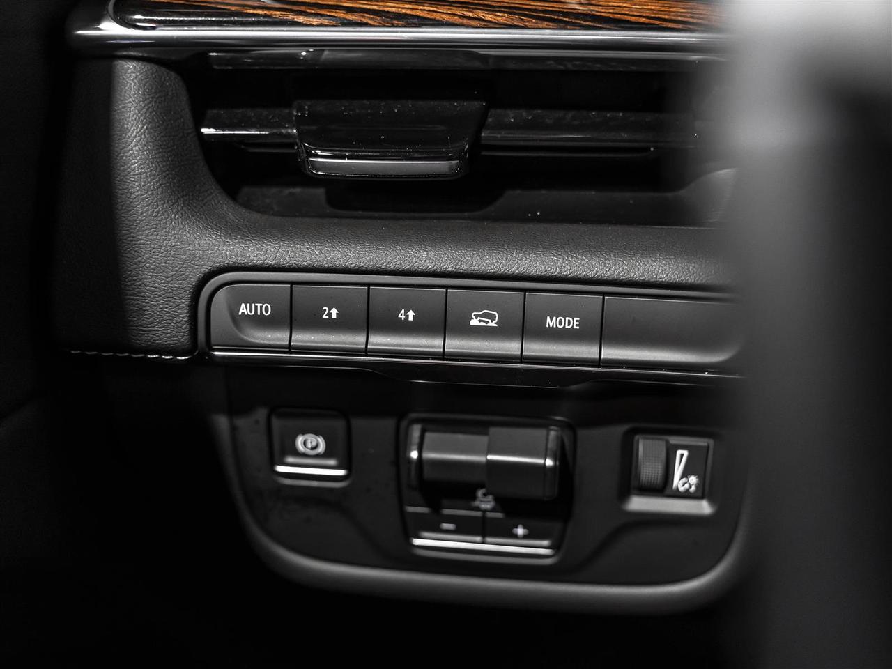 2023 Cadillac Escalade Premium Luxury|Super Cruise|Technology Package|7 Passenger Photo