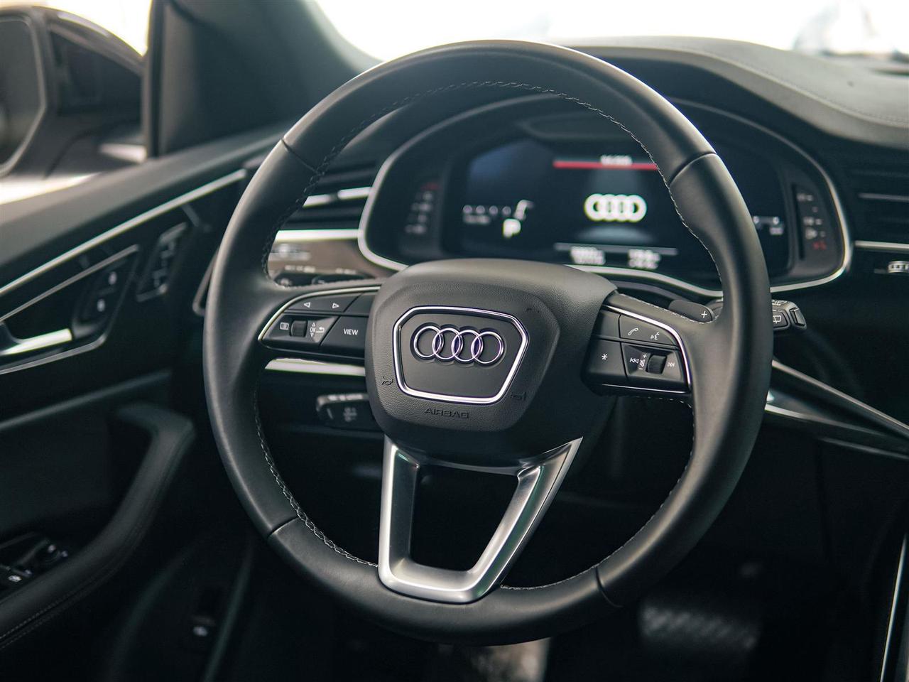 2025 Audi Q8 PROGRESSIV | AWD | NO ACCIDENTS | PANO ROOF Photo