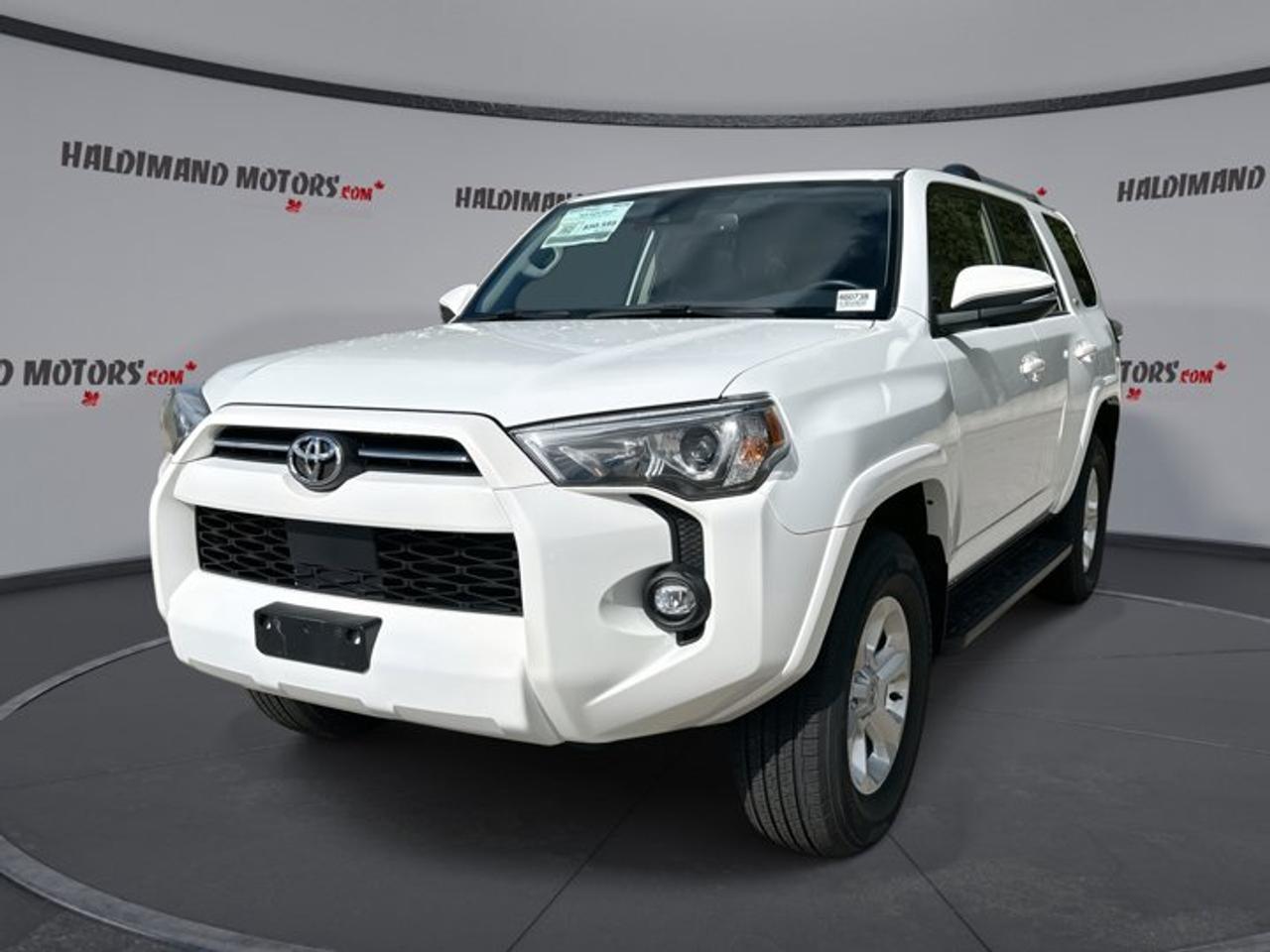 2024 Toyota 4Runner SR5 4WD | No Accidents | Leather Seats | Sunroof Photo0
