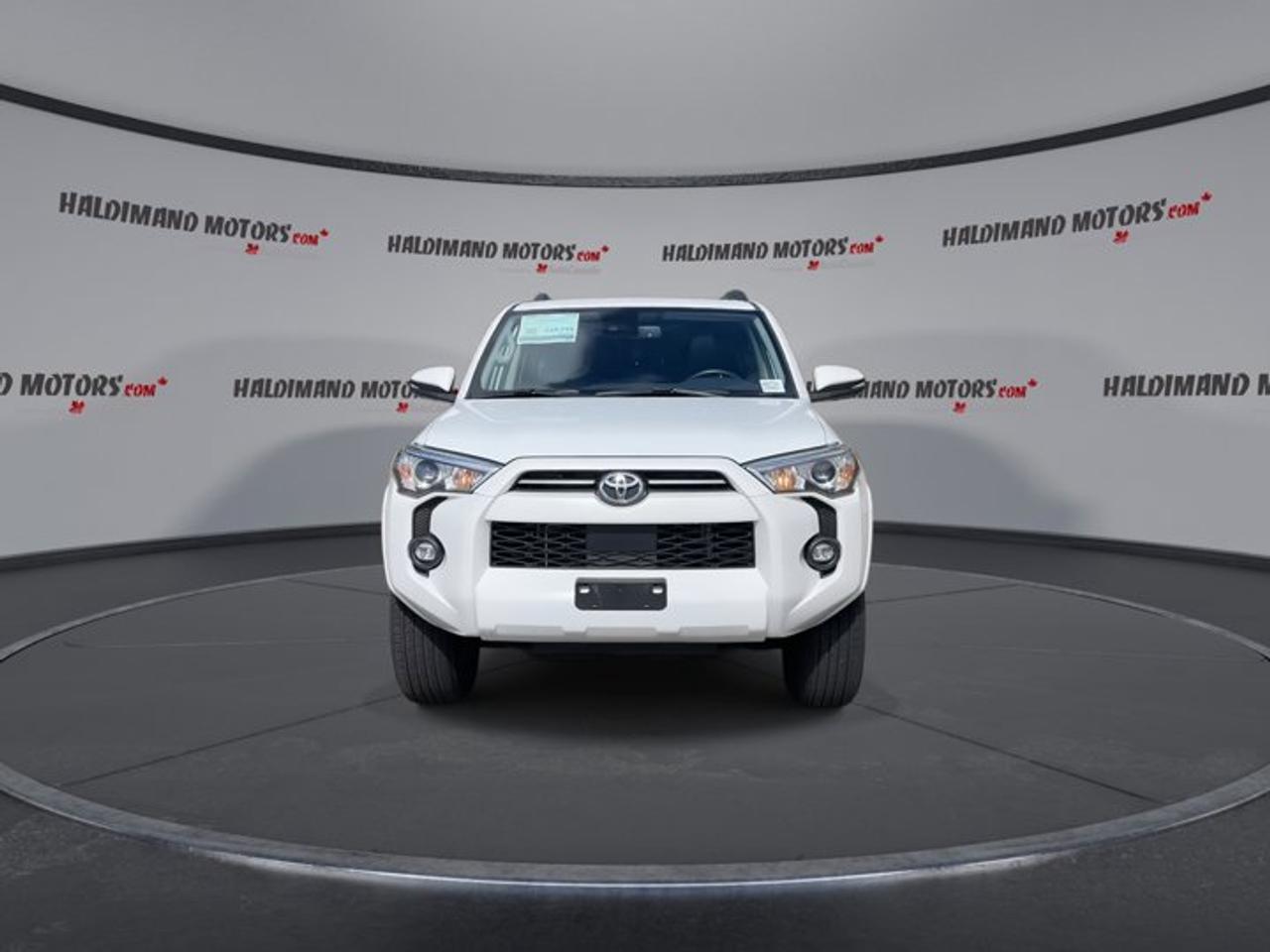 2024 Toyota 4Runner SR5 4WD | No Accidents | Leather Seats | Sunroof Photo