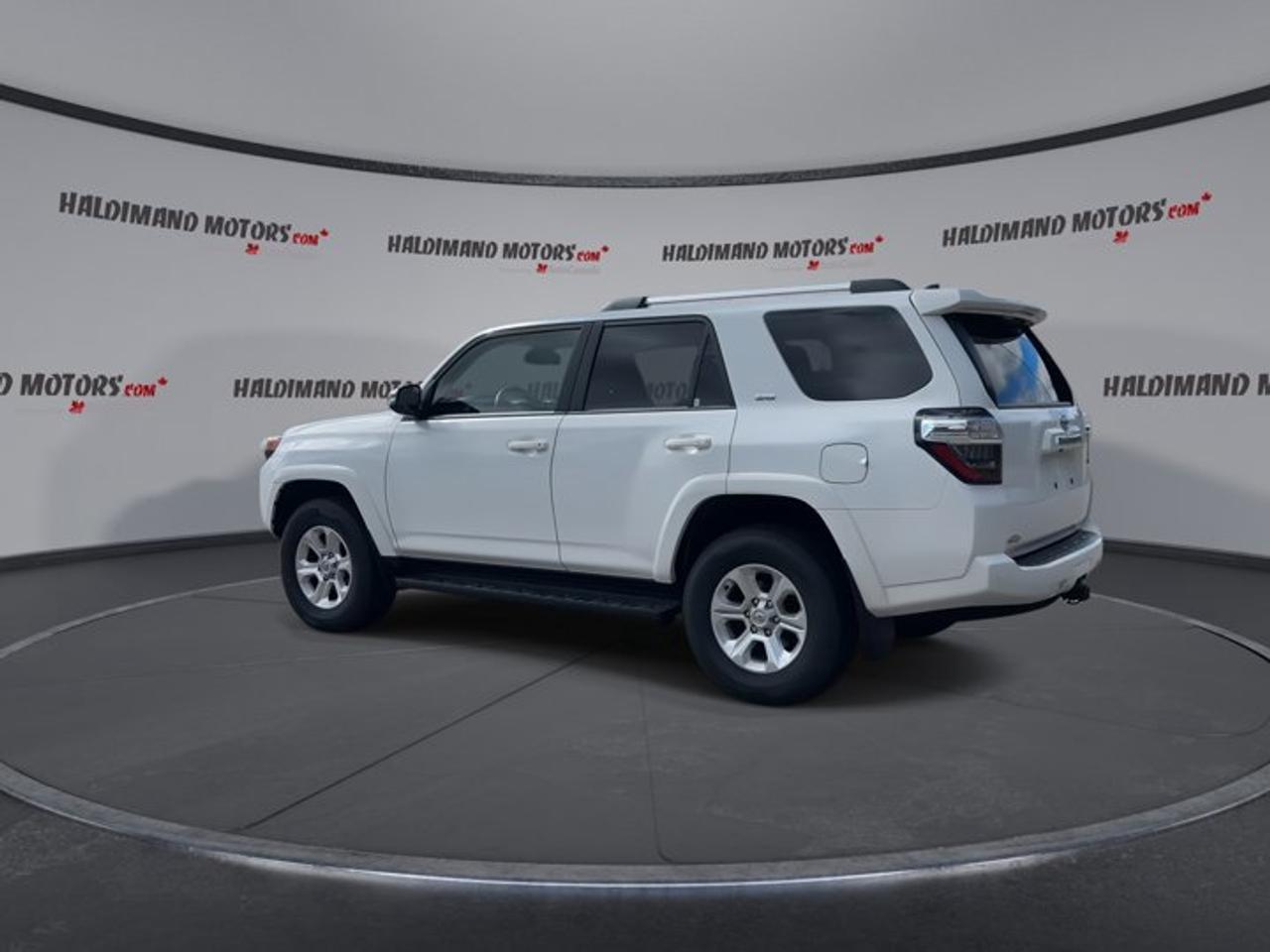 2024 Toyota 4Runner SR5 4WD | No Accidents | Leather Seats | Sunroof Photo