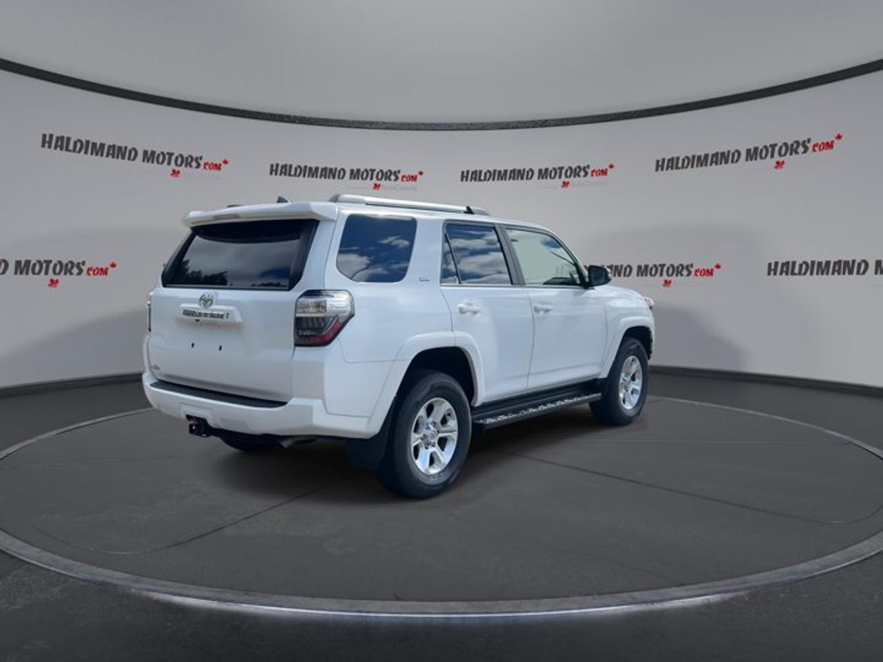 2024 Toyota 4Runner SR5 4WD | No Accidents | Leather Seats | Sunroof Photo