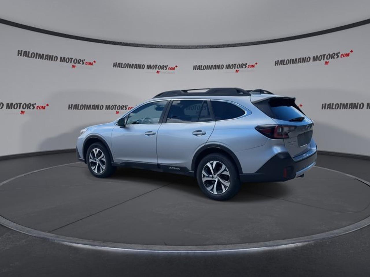 2022 Subaru Outback Limited 4WD | One Owner | No Accidents | Leather Seats Photo