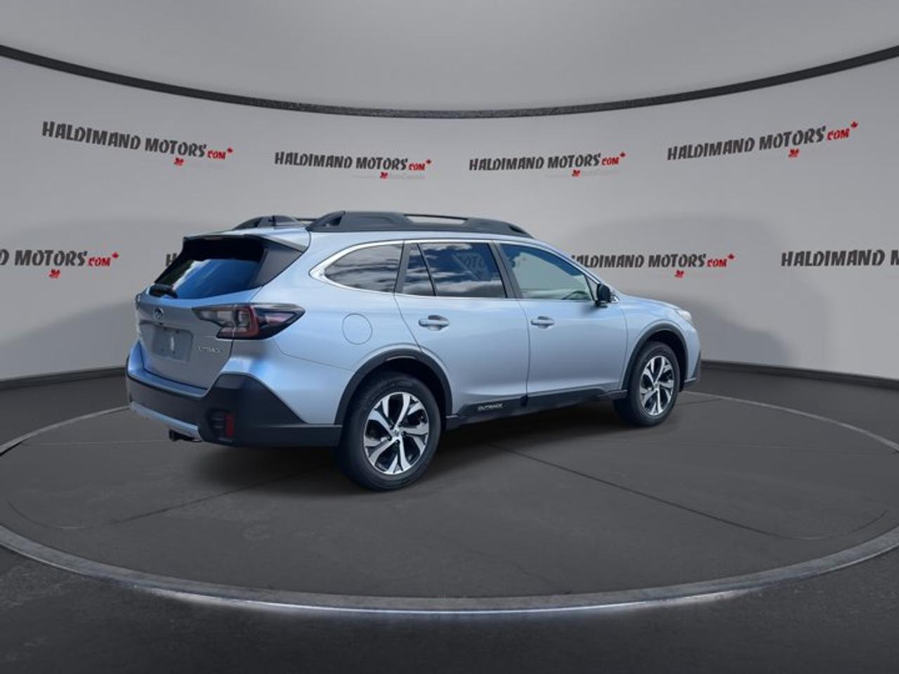 2022 Subaru Outback Limited 4WD | One Owner | No Accidents | Leather Seats Photo
