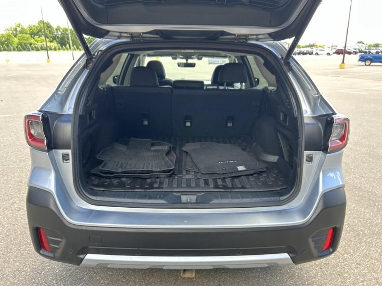 2022 Subaru Outback Limited 4WD | One Owner | No Accidents | Leather Seats Photo