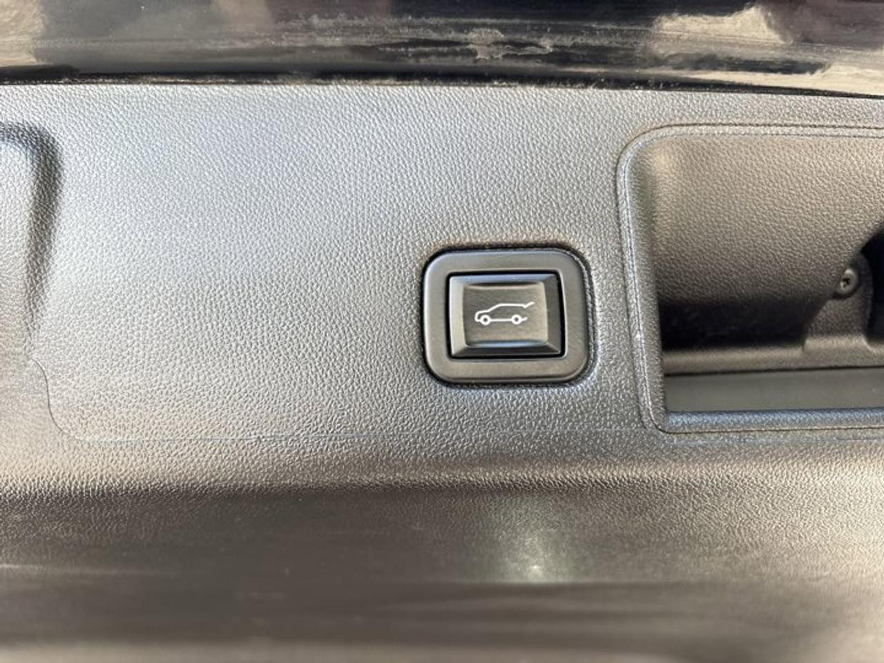 2022 GMC Terrain AT4 AWD | No accidents | Panoramic Sunroof | Leather Seats Photo