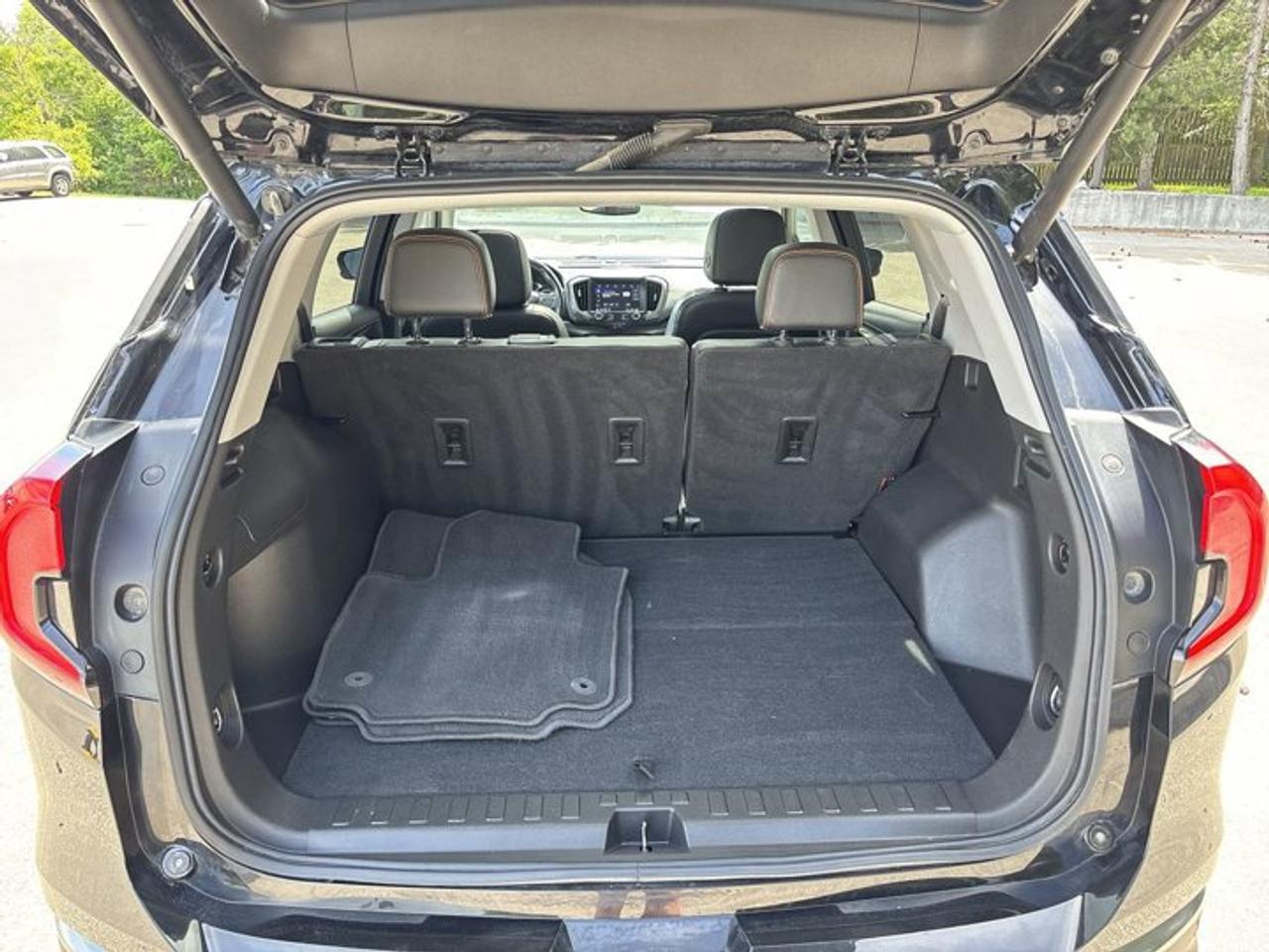 2022 GMC Terrain AT4 AWD | No accidents | Panoramic Sunroof | Leather Seats Photo