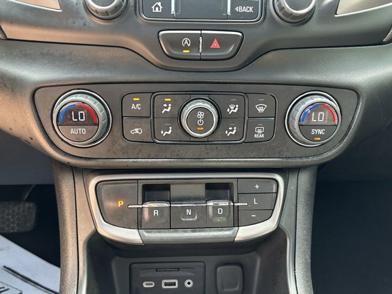 2022 GMC Terrain AT4 AWD | No accidents | Panoramic Sunroof | Leather Seats Photo