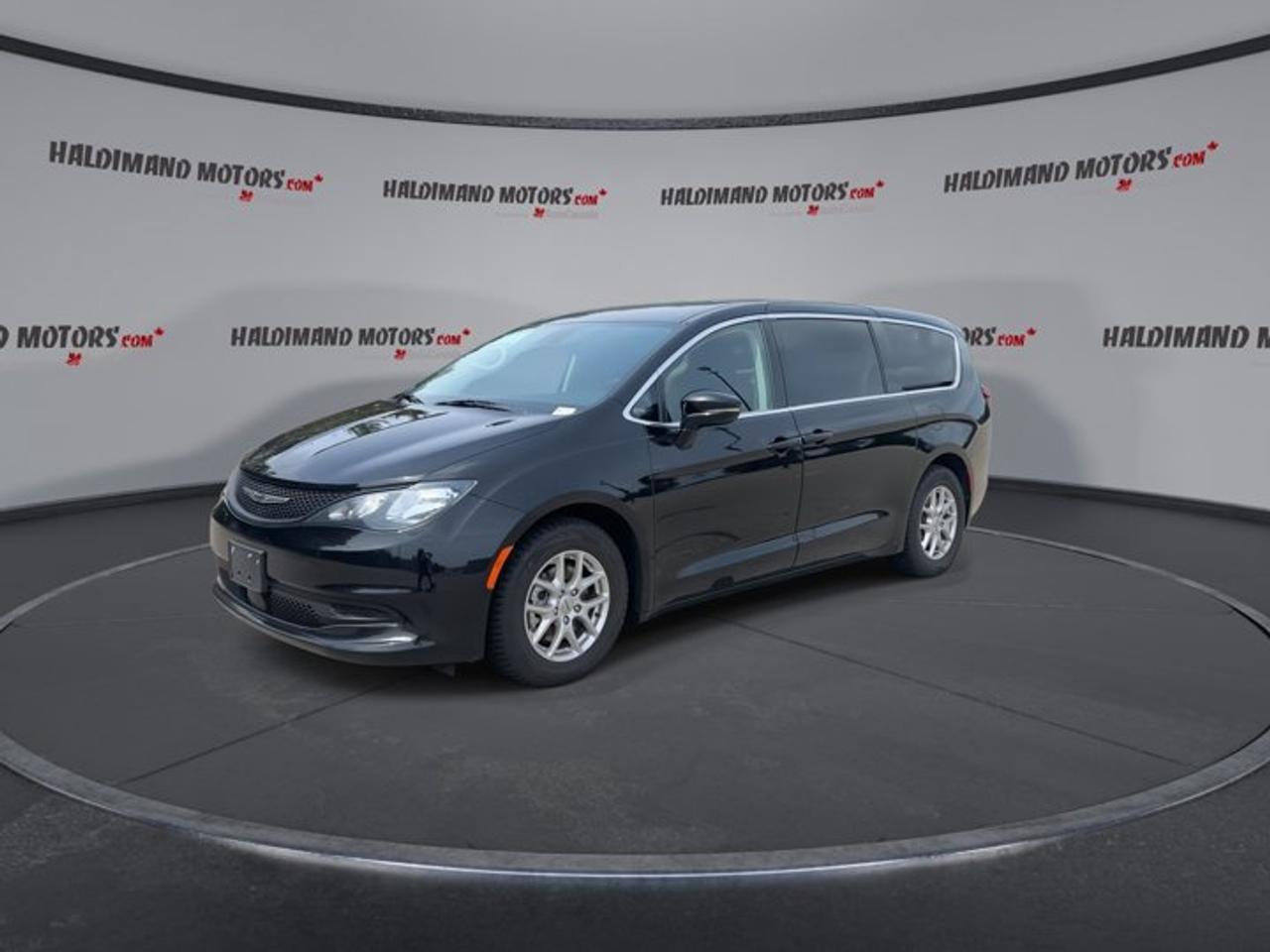 2024 Dodge Grand Caravan SXT 2WD | No Accidents Photo